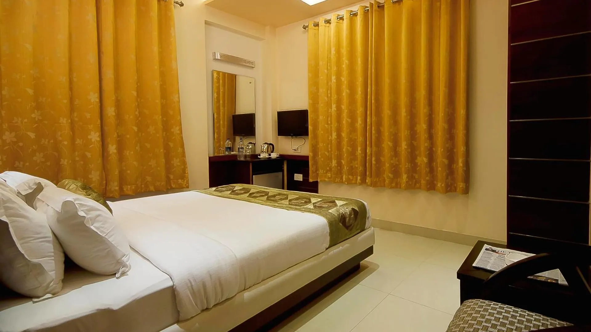 Hotel Central Residency Varanasi