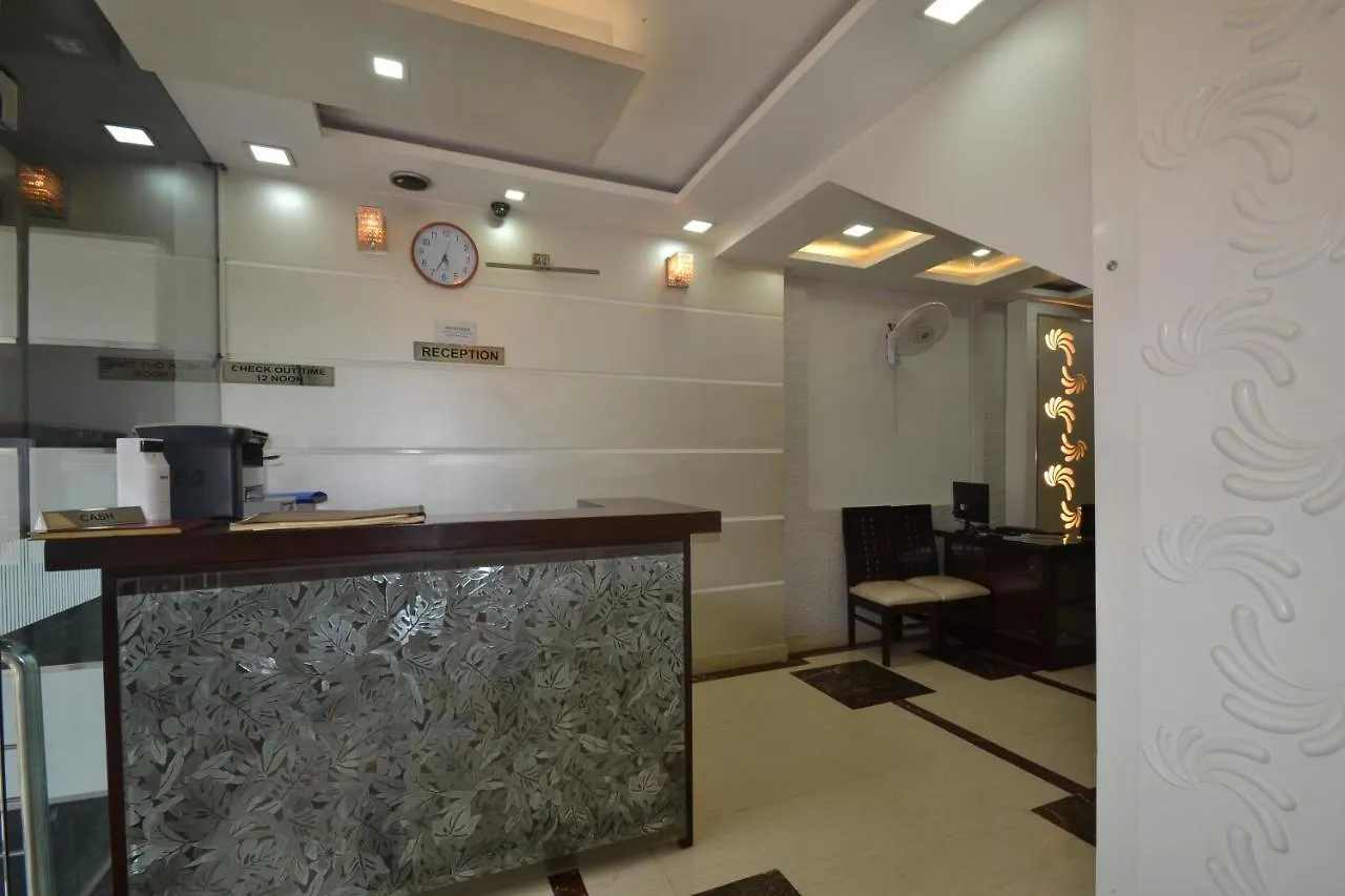 Hotel Central Residency Varanasi 2*,